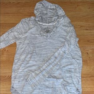 women’s lightweight hooded shirt